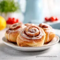 Gluten Free Cinnamon Rolls Baked in 1 Hour 10 Minutes